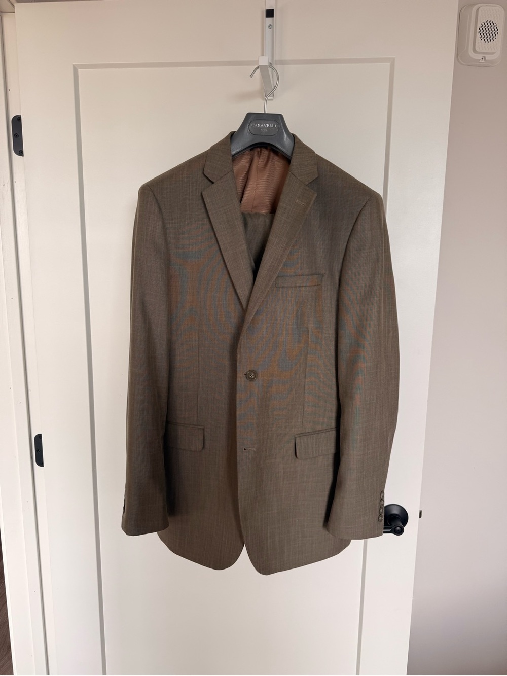 Men's green/brown, three-piece Suit
